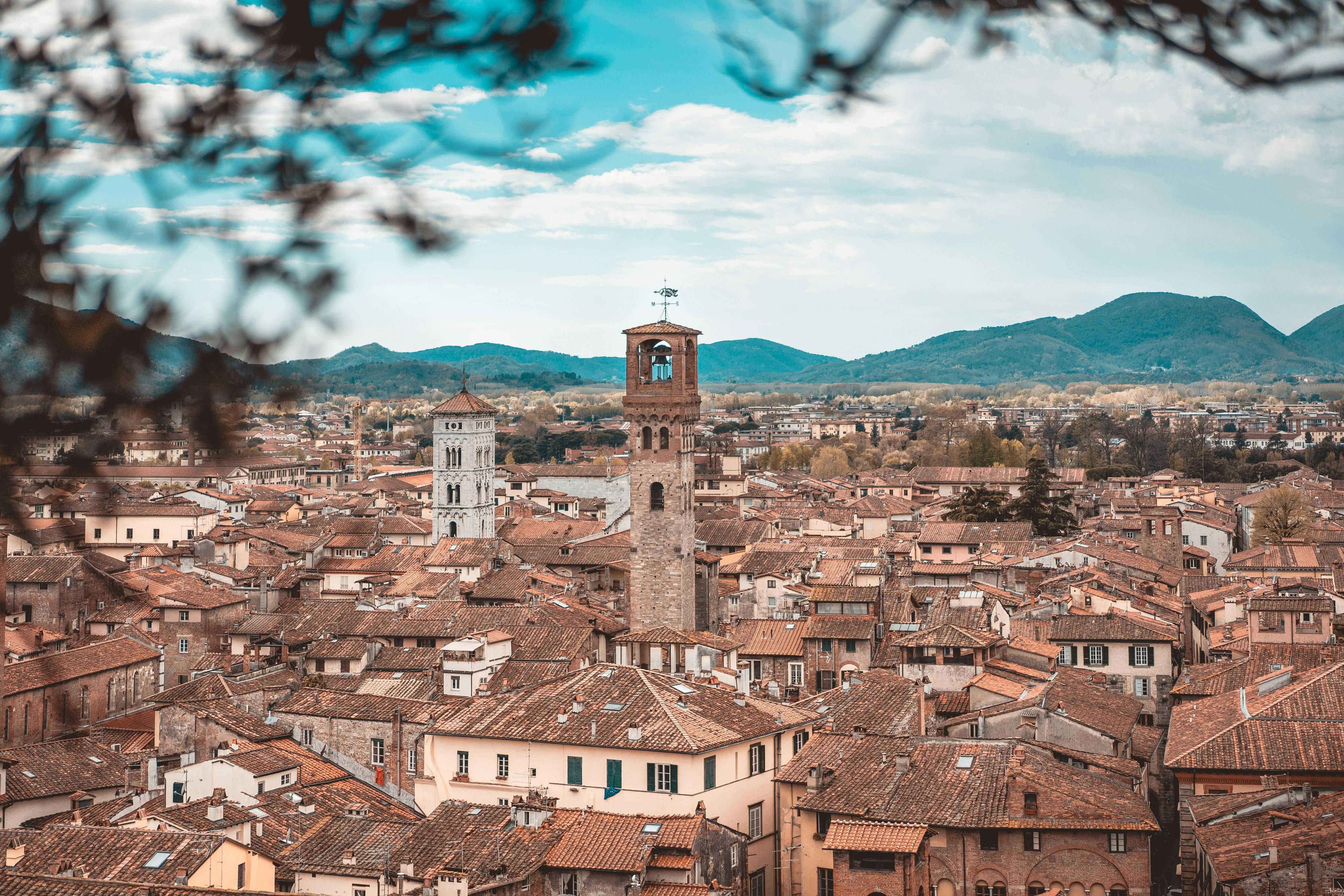 Ville familiari di Lucca