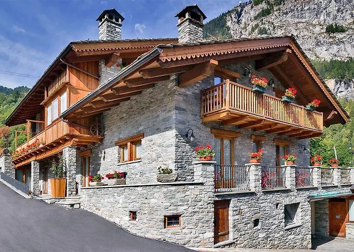 Courmayeur Hotels