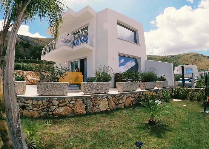 Villa Laurum - Giardino Degli Allori - Castellammare Del Golfo - Scopello