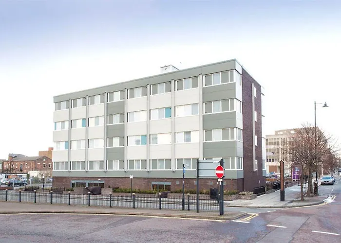 Premier Inn Birkenhead Town Centre