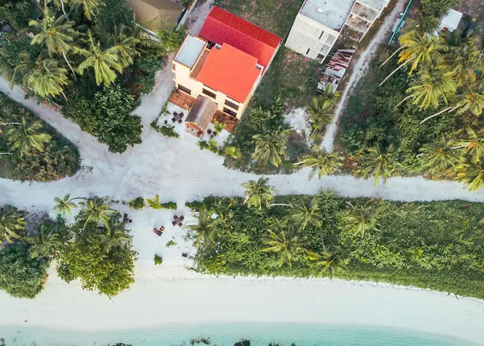 Hotels in Dhangethi
