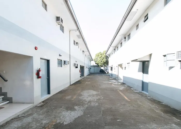 Reddoorz Near Sm Calamba
