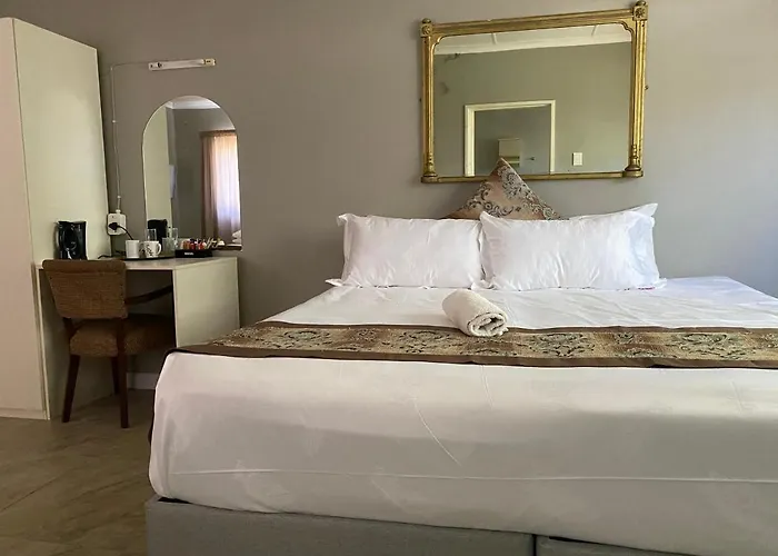 Fort Beaufort Hotels