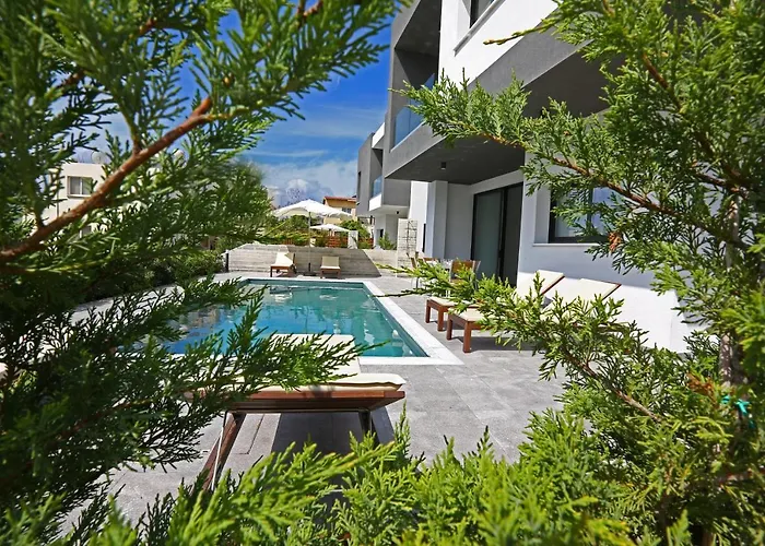Villa Yria