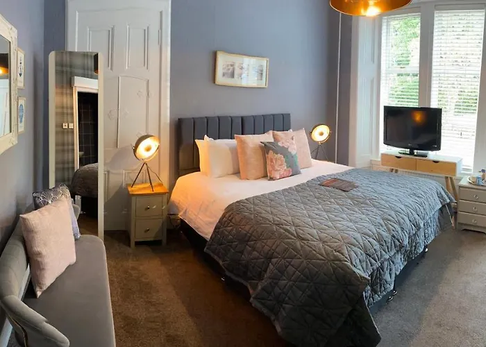 Largs Hotels