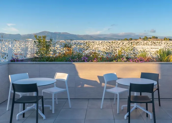 Lagrange Apart'Hotel Antibes Olympie
