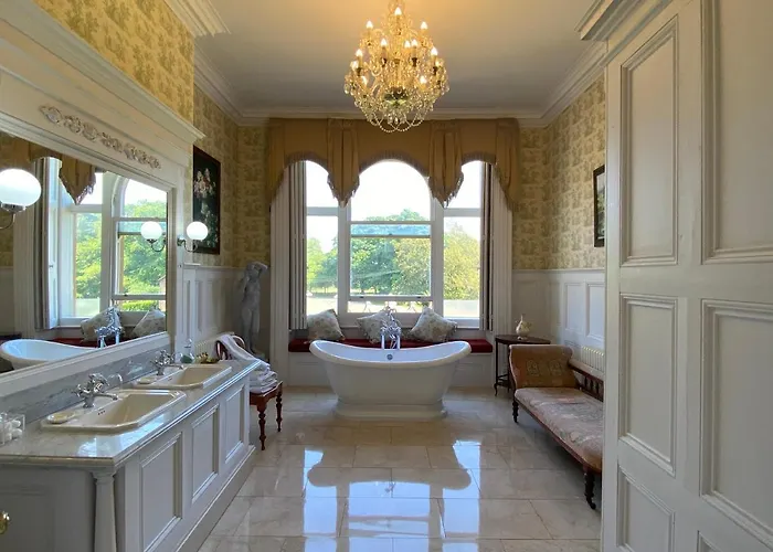 Rossington Hall