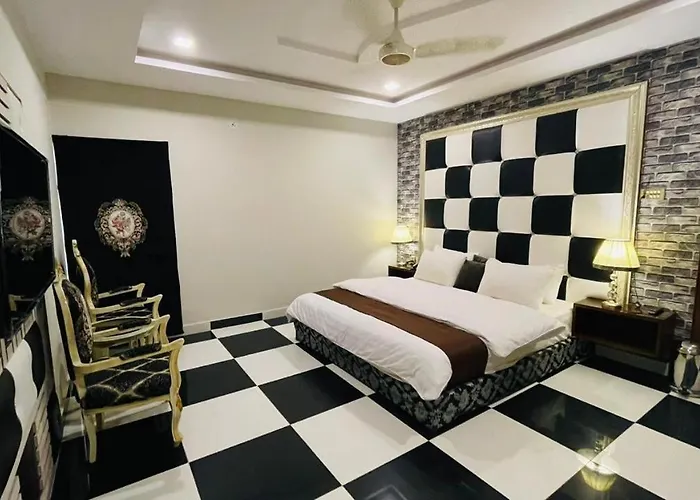 Golden Sand Hotel Rahim Yar Khan
