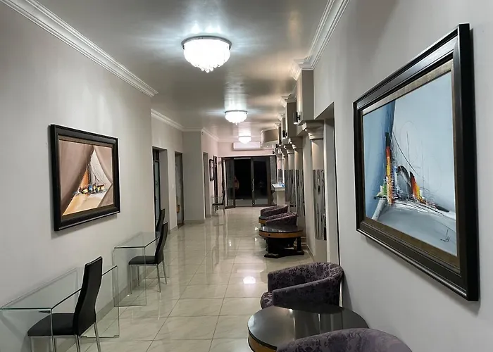 Ngwenya Hotel & Conference Centre