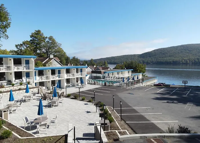Lake George Hotels