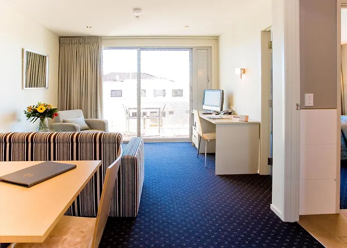 The Crown Hotel