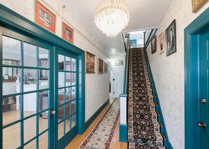 Prince Street Suites