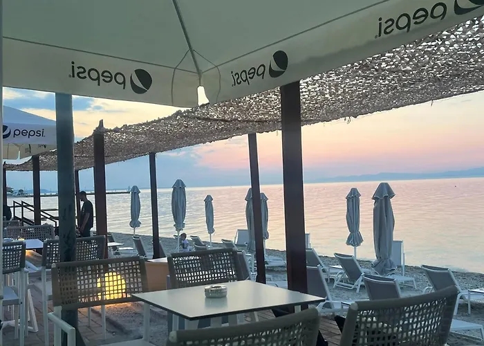 Pefkochori Hotels