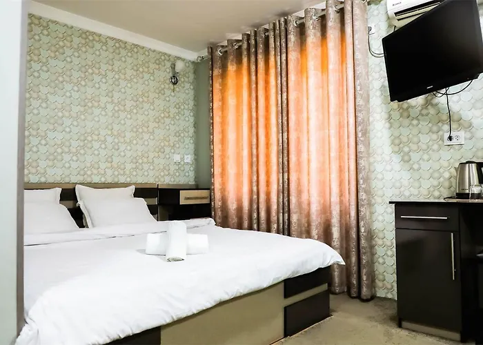 Hotels in Qoʻqon