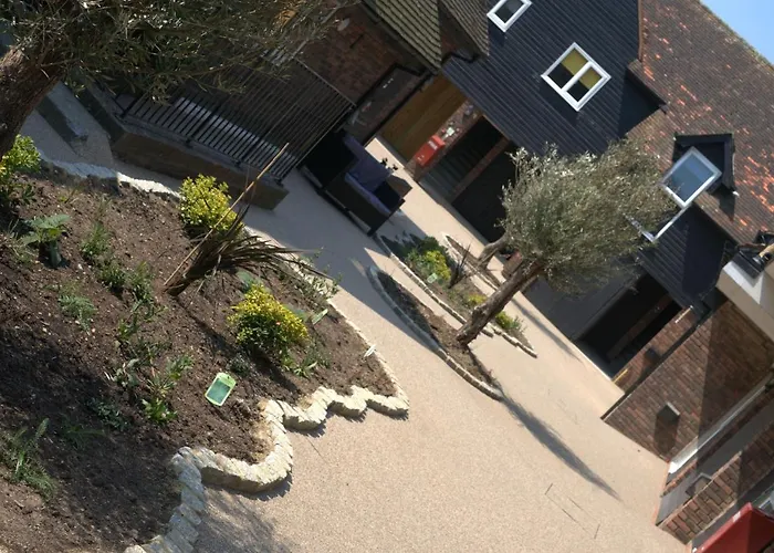 Winchelsea Lodge