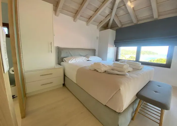 Agia Paraskevi (Skiathos) Hotels