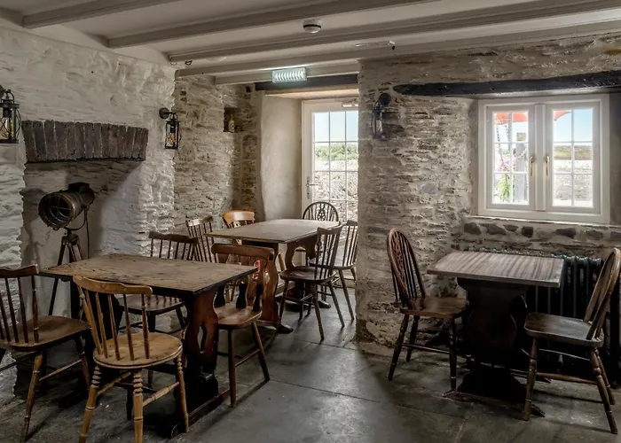 Tintagel Hotels
