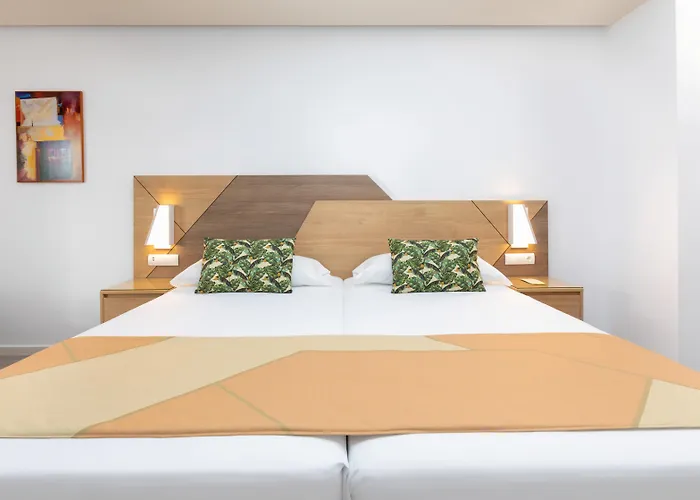 Hotels in Playa Paraiso (Tenerife)
