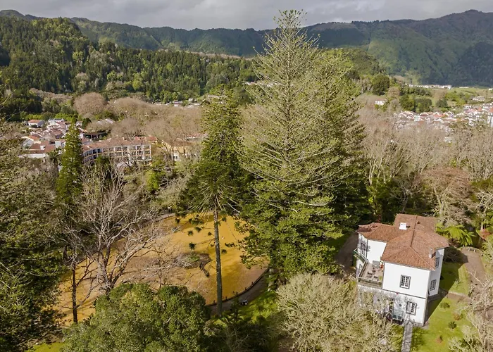 Hotéis em Furnas (Azores)