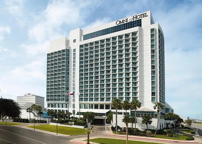 Corpus Christi hotels near Texas State Aquarium