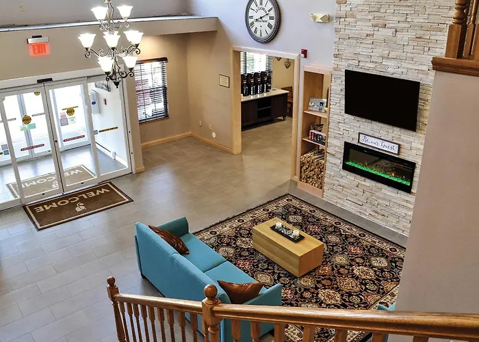 Fairborn Hotels
