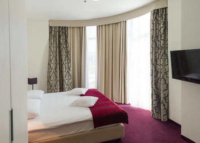 Dugopolje Hotels