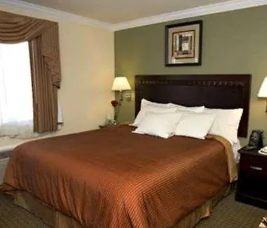 San Rafael Hotels