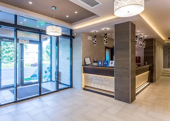 Mamaia Hotels