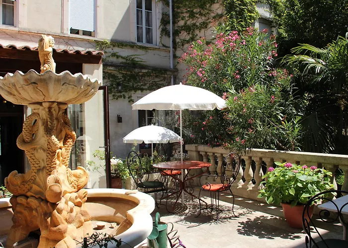Cavaillon Hotels