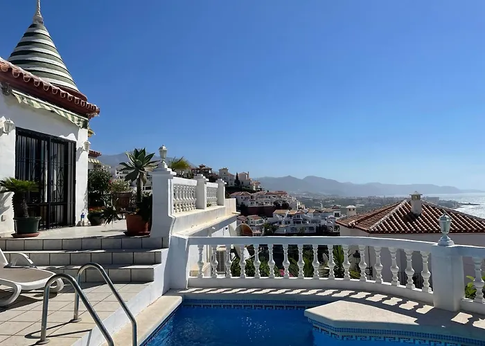 Vilas com Piscina Privada em Nerja