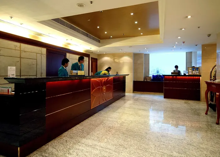 Glendora Hotels