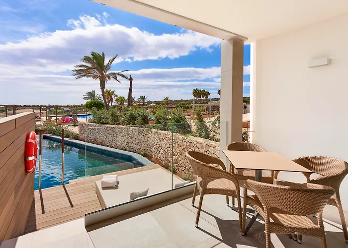 Hotels in Punta Prima (Menorca)