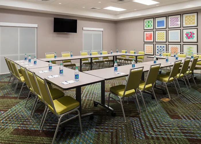 Vandalia Hotels