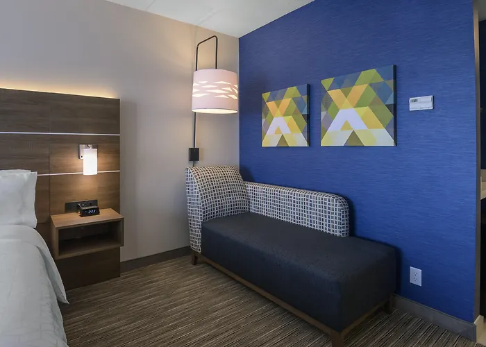 Holiday Inn Express Hotel & Suites North Bay By Ihg