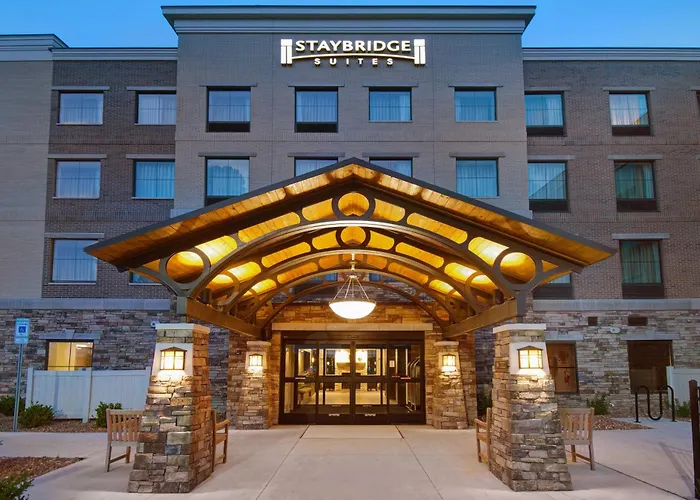 Sterling Heights Hotels