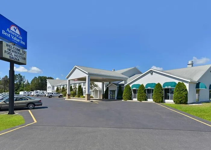 Americas Best Value Inn & Suites - Tahquamenon Country
