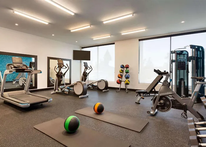 Geyserville Hotels
