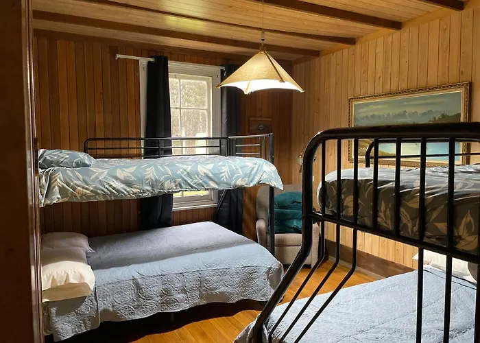 Lake Leake Inn