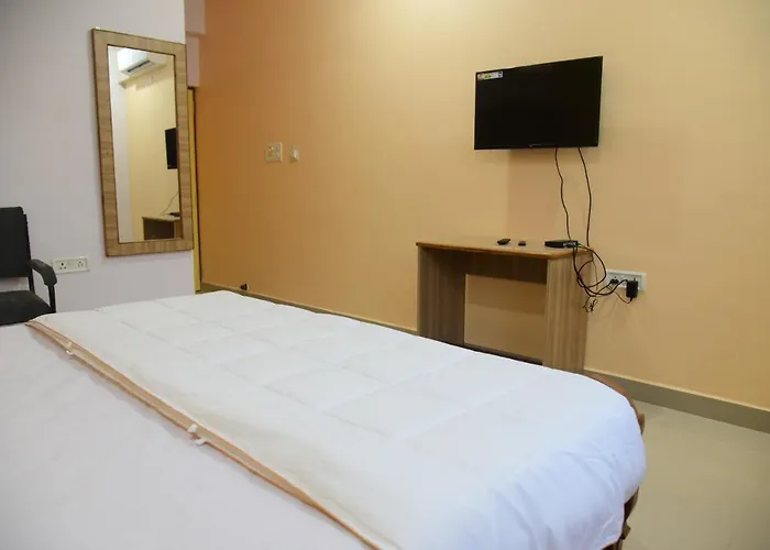 Hotel Nikunj