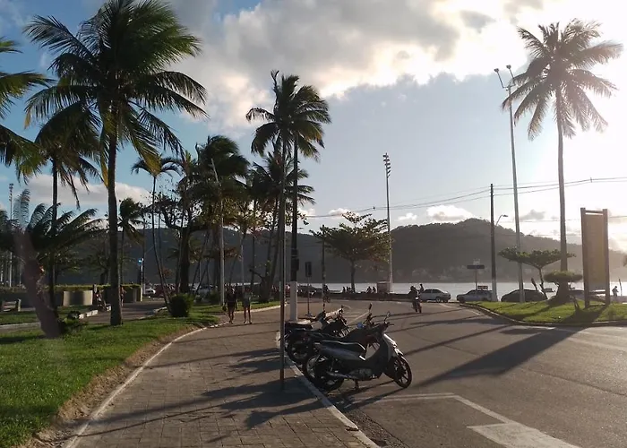 Apto acochegante com Praia e lazer