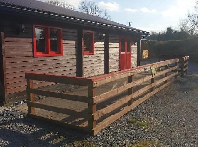 Red Squirrel Lodge