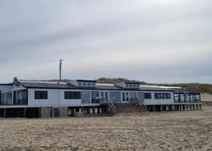 Villen mit privatem Schwimmbad in Oostkapelle