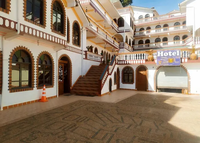 Copacabana (Lake Titicaca) Beach hotels