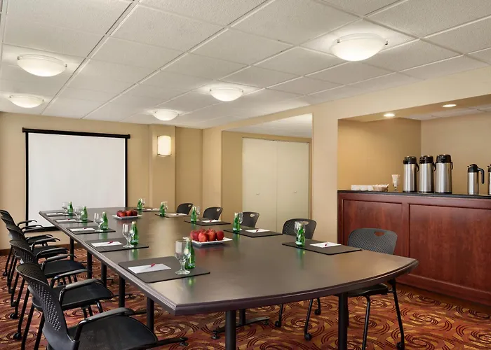 Englewood Hotels