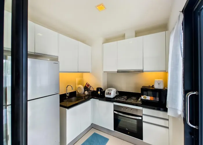 Townhouse In Laguna Park
