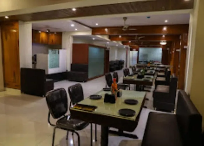 Hotel Vaibhav,Akola