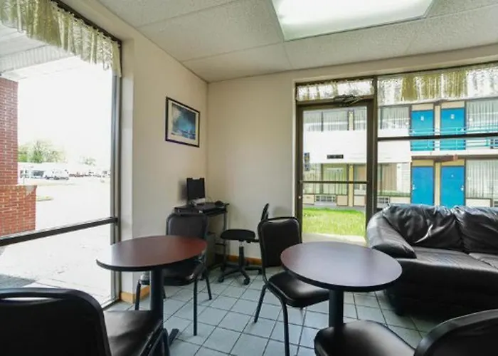 Maryville Hotels