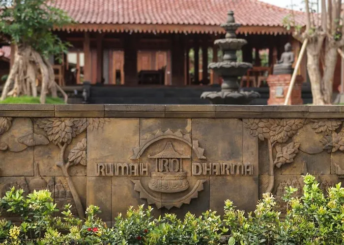 Hotels in Magelang