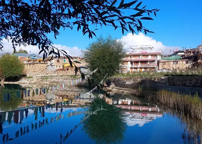 Hotel Lake View