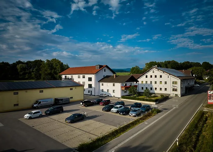 Hotels in Bogen